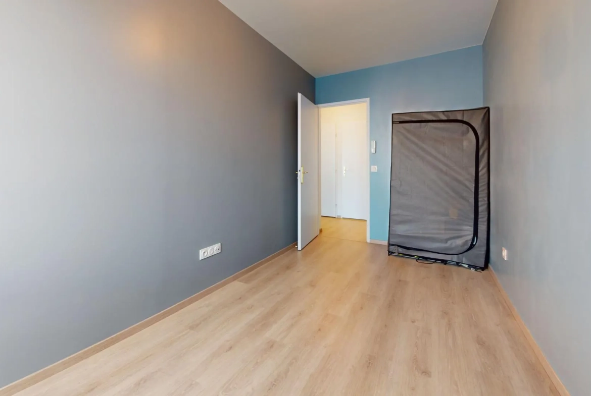 Appartement F3 avec balcon et parking à Drancy Centre-Ville 
