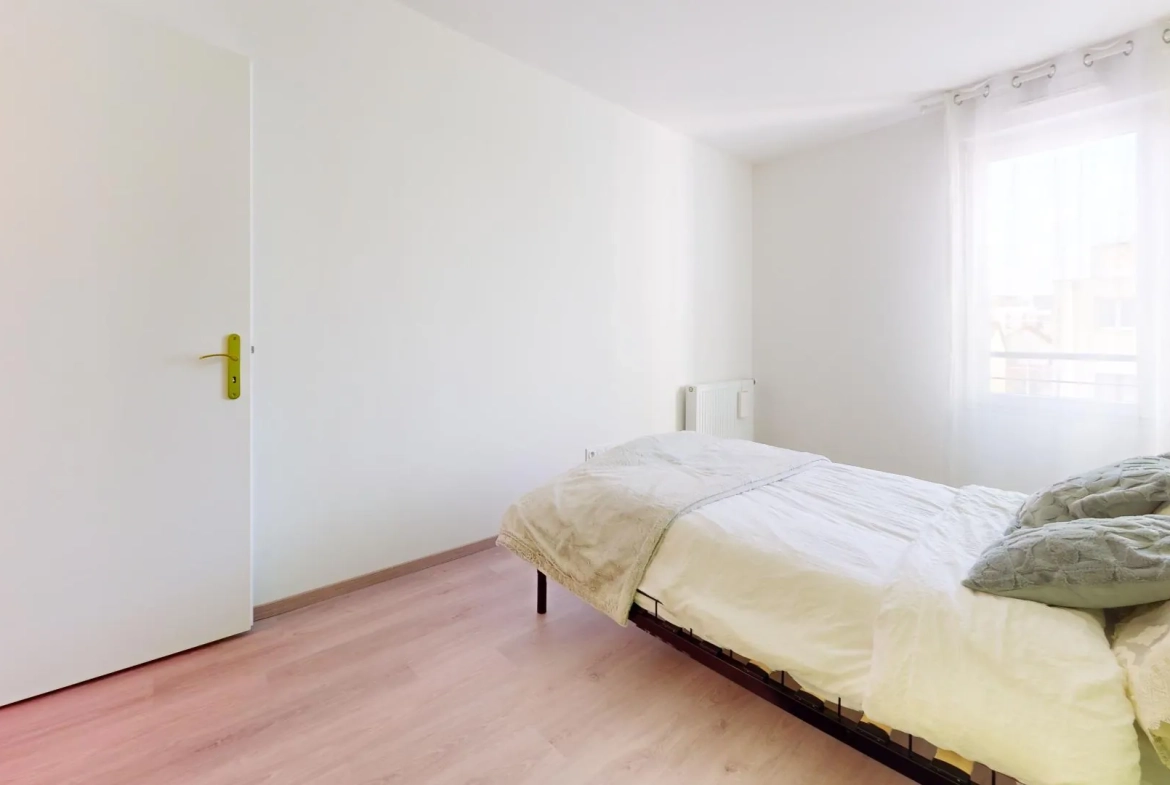Appartement F3 avec balcon et parking à Drancy Centre-Ville 