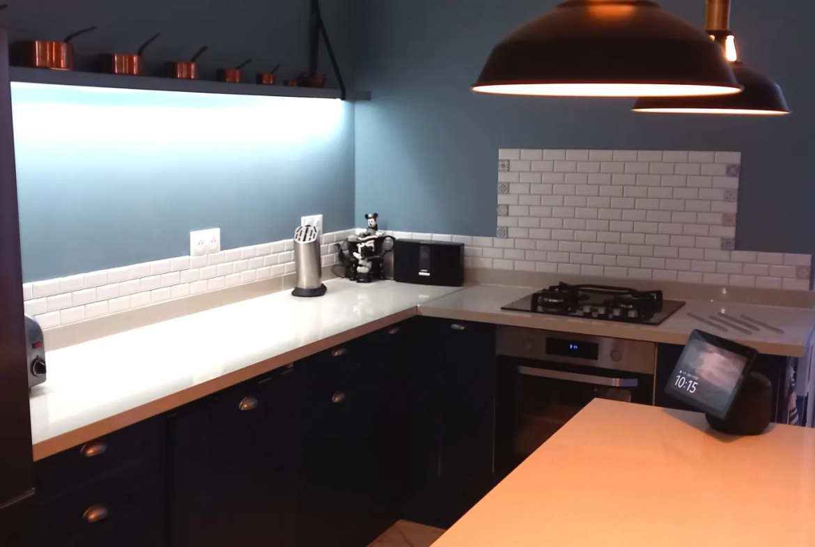 Maison de bourg lumineuse avec grand potentiel et jardin privé à Bourganeuf 
