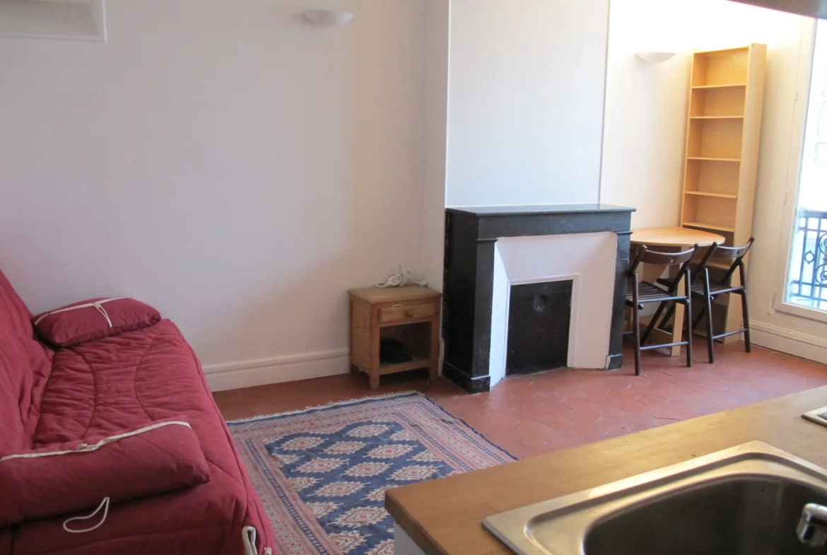 Studio à vendre rue Falguière, Paris 75015, rénové, calme, faible charges, proximité Montparnasse 