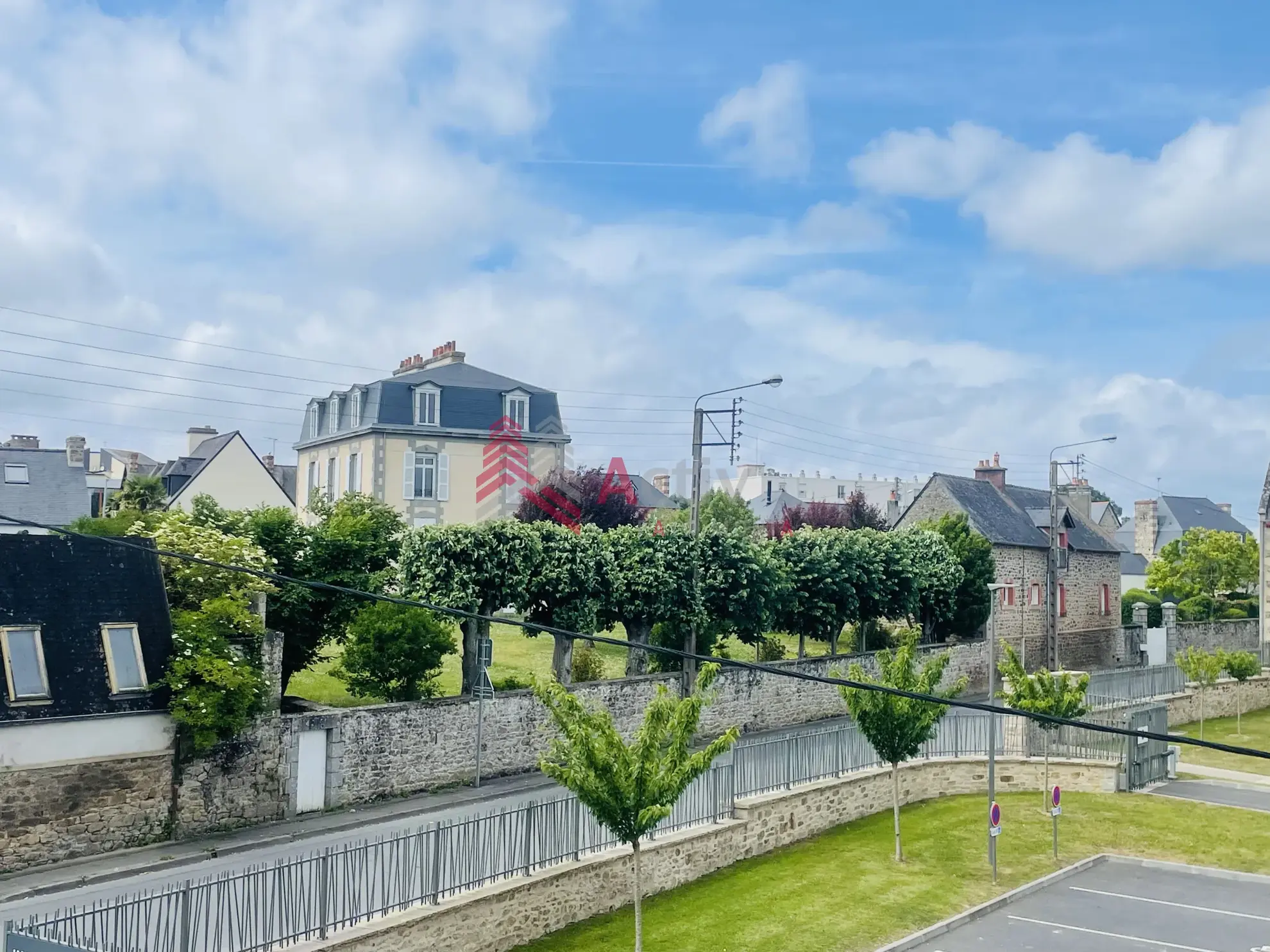 Appartement T2 à vendre à Plancoet avec balcon, cave et garage - résidence sécurisée 
