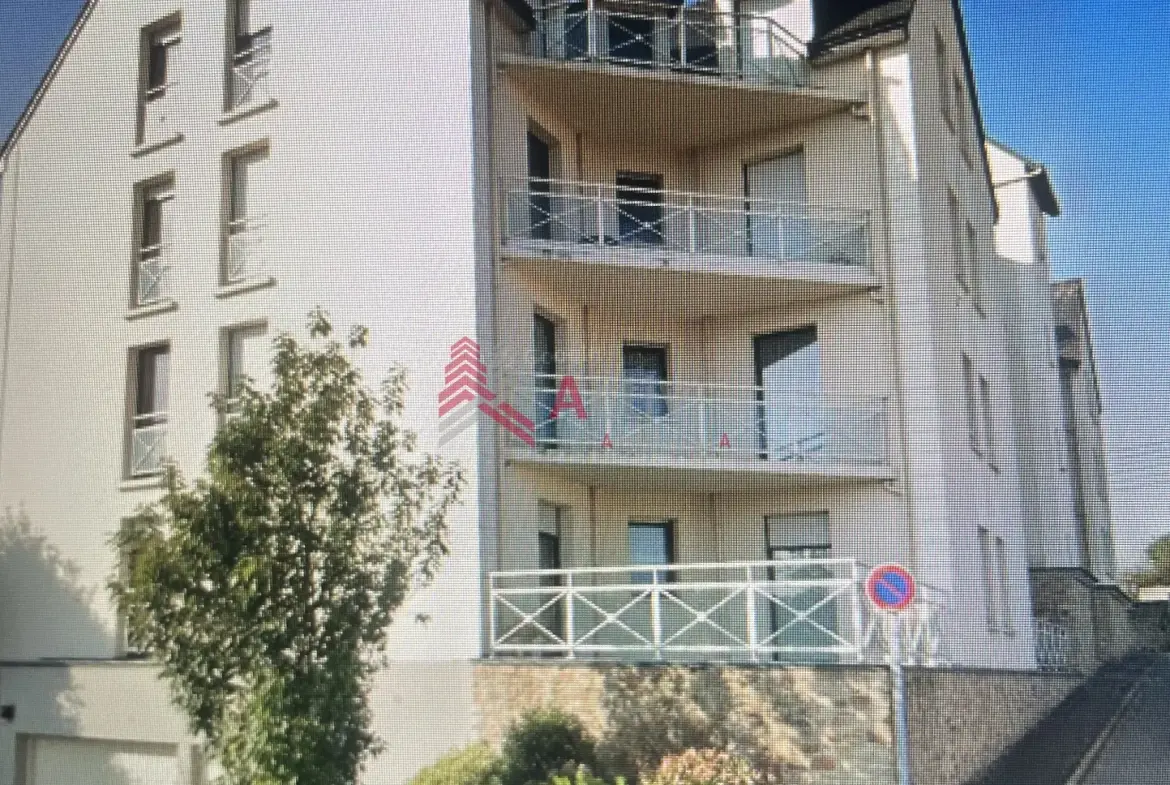Appartement T2 à vendre à Plancoet avec balcon, cave et garage - résidence sécurisée 