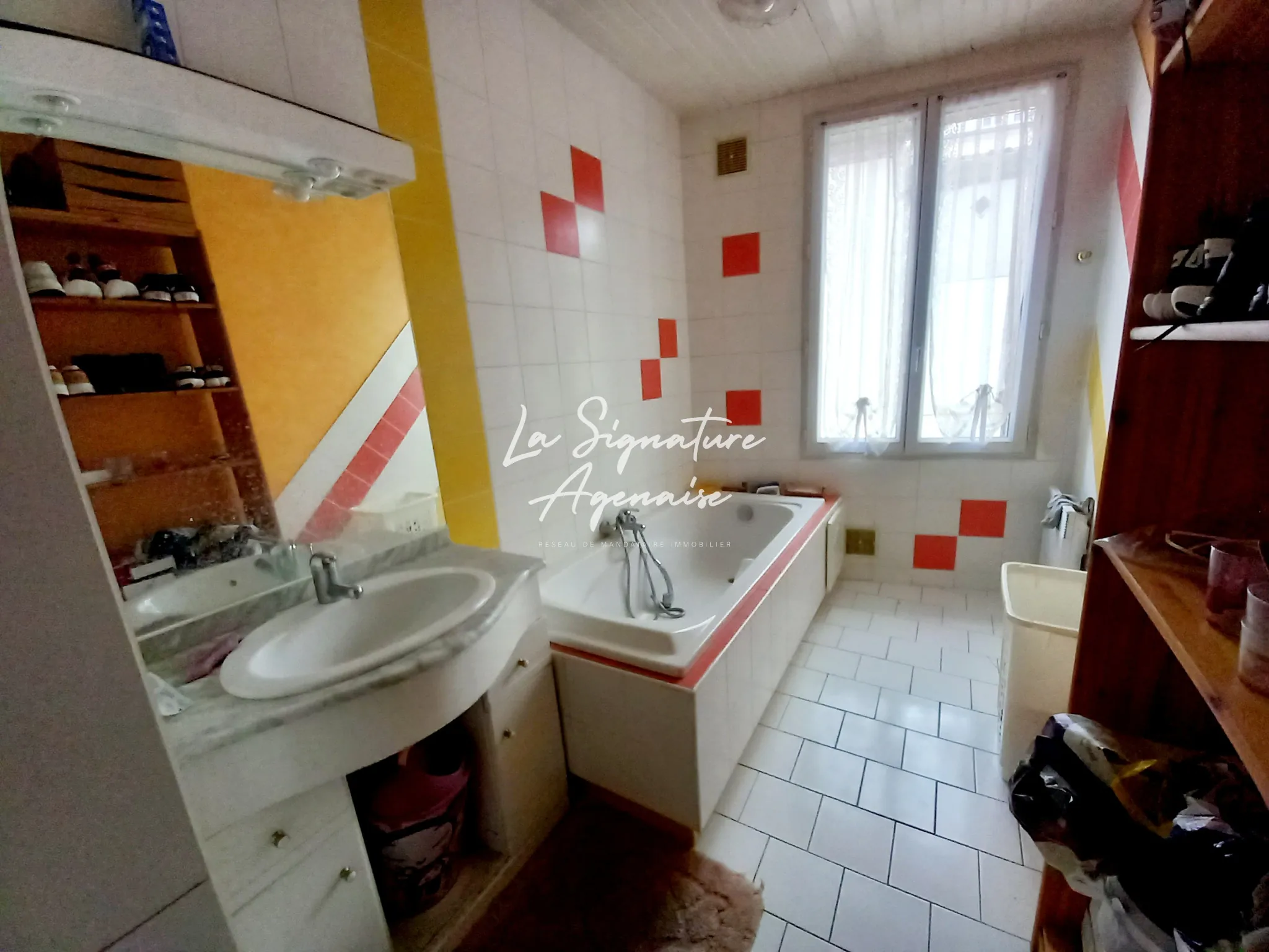 Maison de ville avec terrasse en centre-ville d'Agen à vendre 