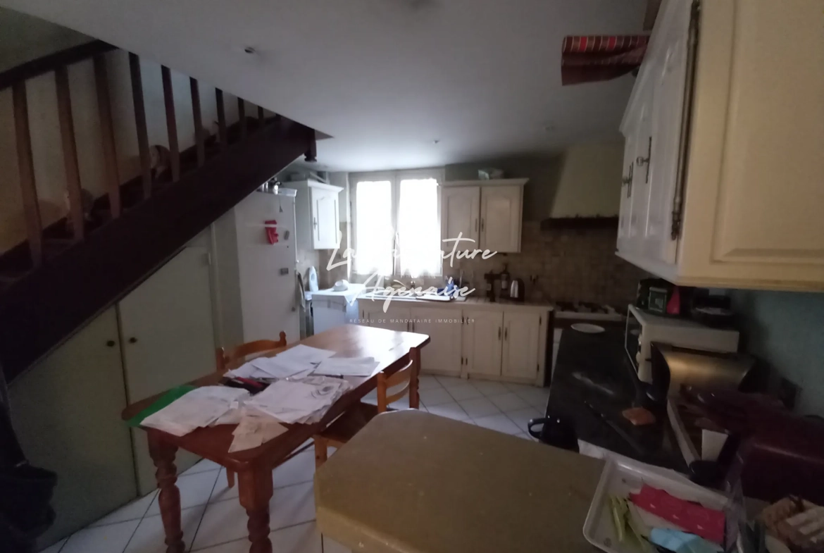 Maison de ville avec terrasse en centre-ville d'Agen à vendre 