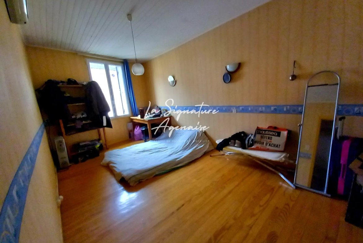 Maison de ville avec terrasse en centre-ville d'Agen à vendre 