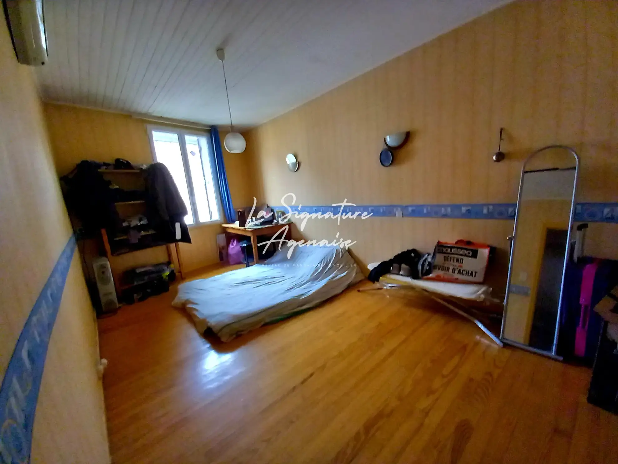 Maison de ville avec terrasse en centre-ville d'Agen à vendre 