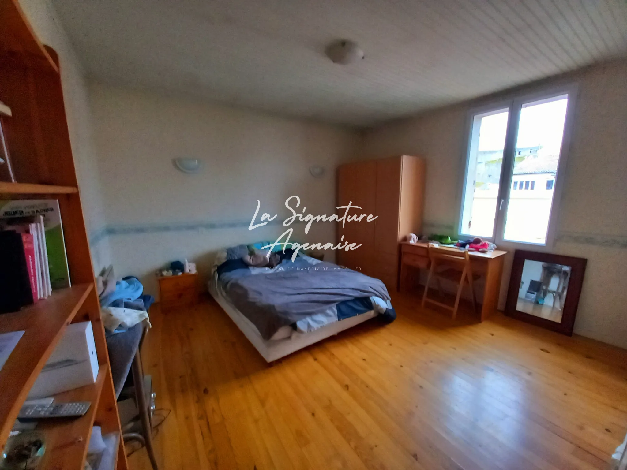 Maison de ville avec terrasse en centre-ville d'Agen à vendre 