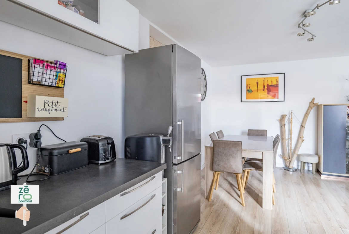 Maison familiale de 82 m² à Bouguenais avec jardin et proximité commodités 