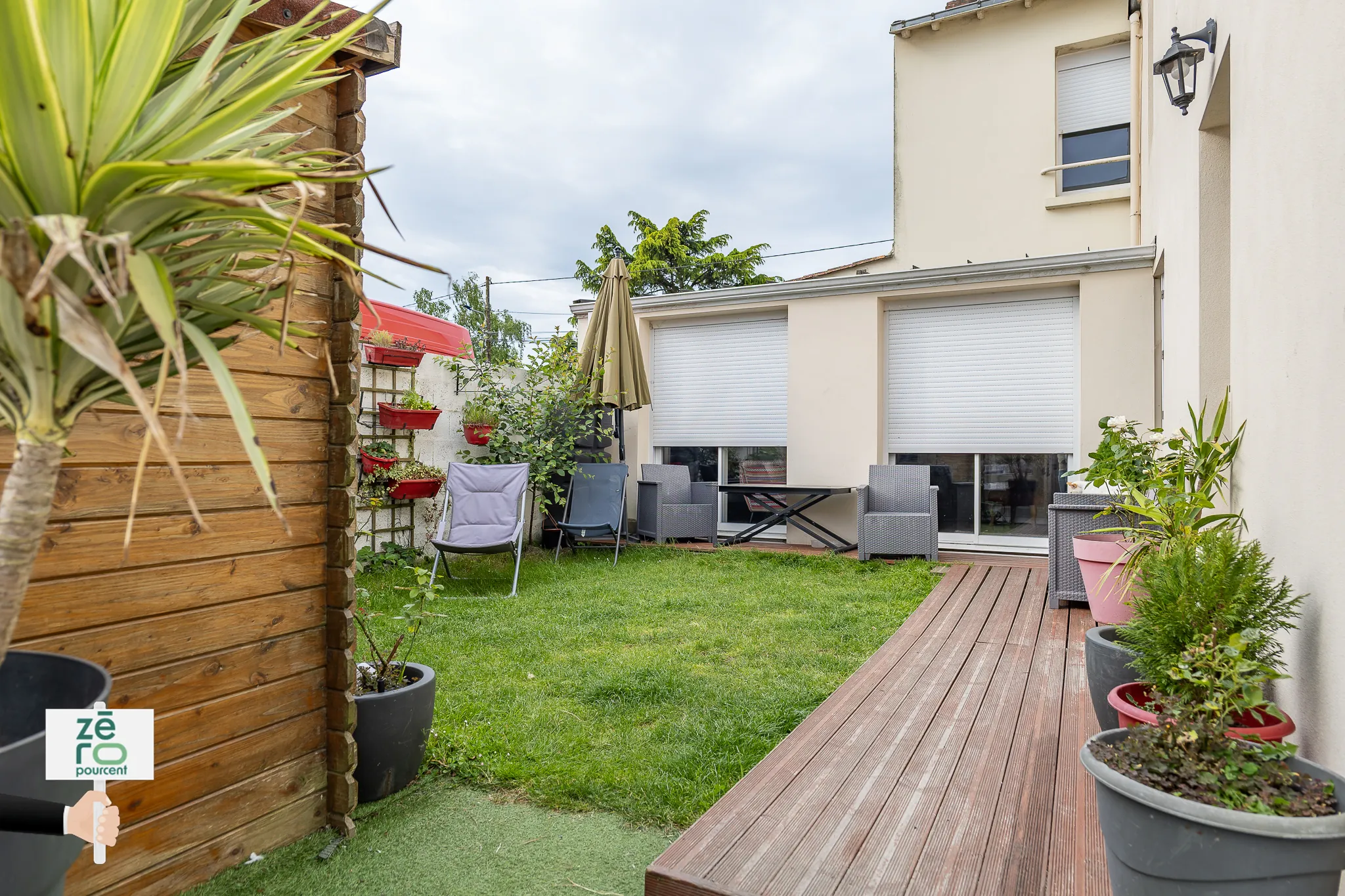 Maison familiale de 82 m² à Bouguenais avec jardin et proximité commodités 