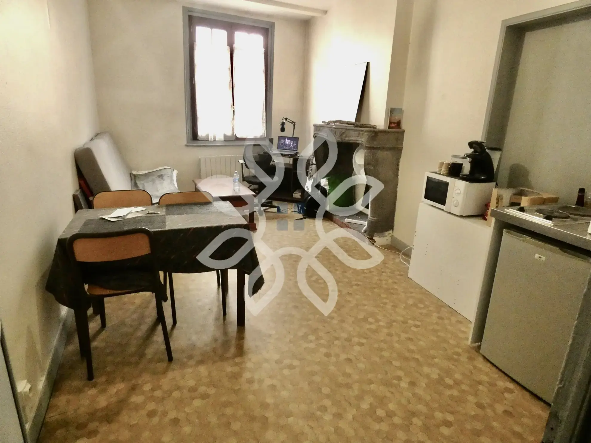 Immeuble à Brioude avec fort potentiel de rendement locatif en cœur de ville 