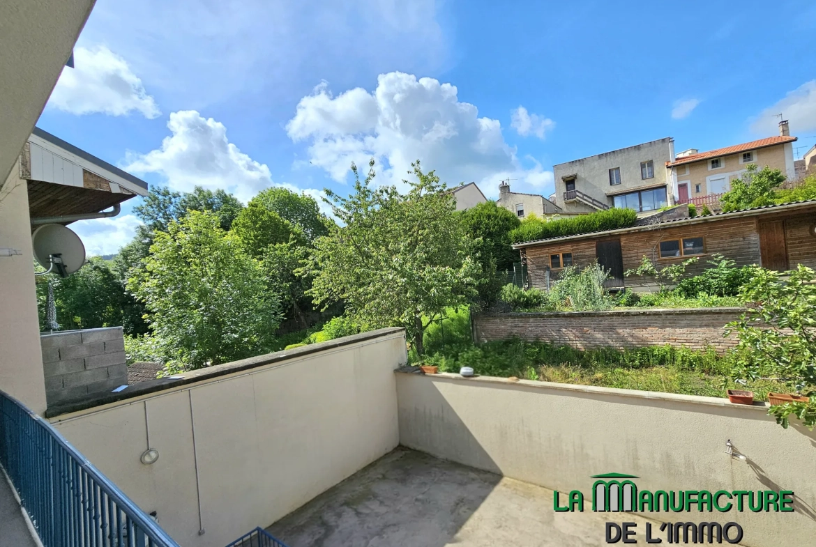 Appartement F4 lumineux de 82,70 m² à La Ricamarie, proche commodités 