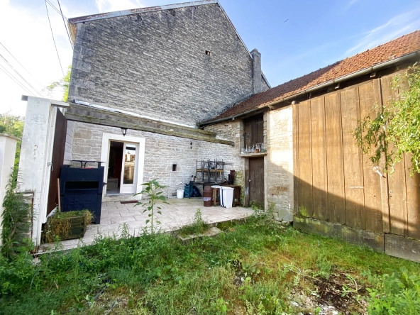 Maison à vendre à Blaisy-bas, proximité Dijon, 4 chambres, terrasse, garage, 169 500 €
