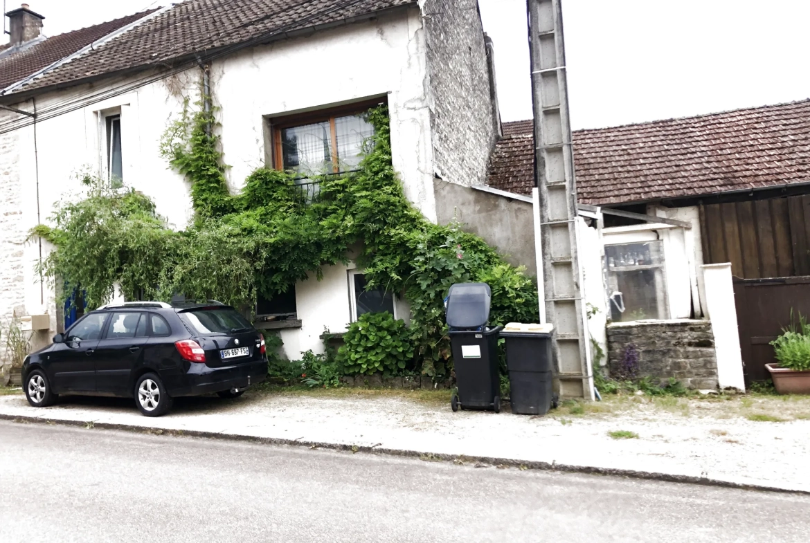 Maison à vendre à Blaisy-bas, proximité Dijon, 4 chambres, terrasse, garage, 169 500 € 