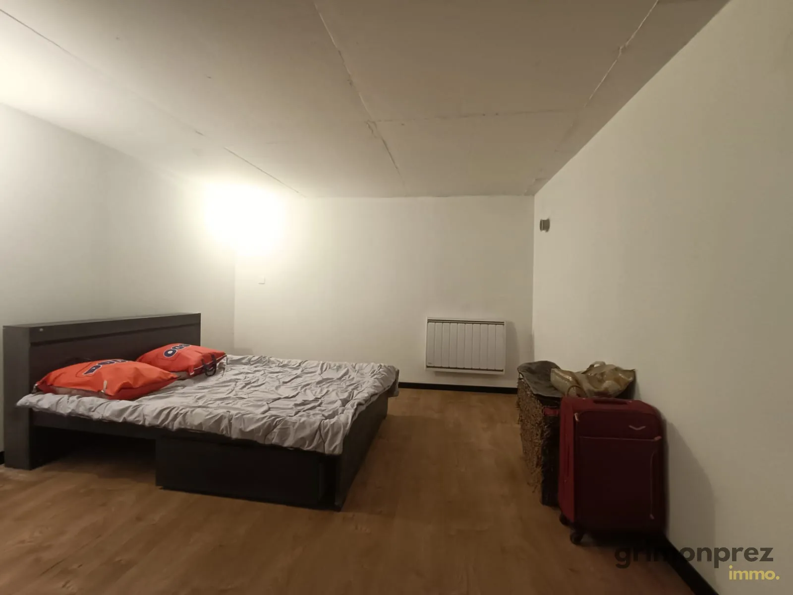 Magnifique loft de 6 pièces avec jardin à Roubaix, vue canal, proche centre-ville 