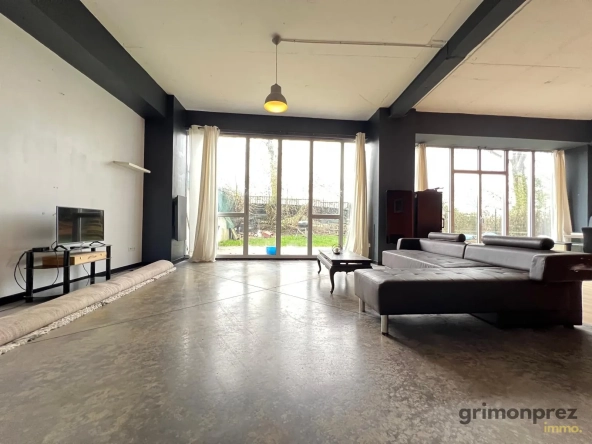 Magnifique loft de 6 pièces avec jardin à Roubaix, vue canal, proche centre-ville
