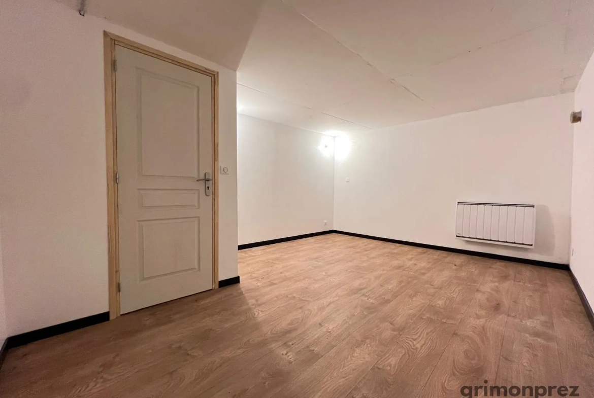 Magnifique loft de 6 pièces avec jardin à Roubaix, vue canal, proche centre-ville 