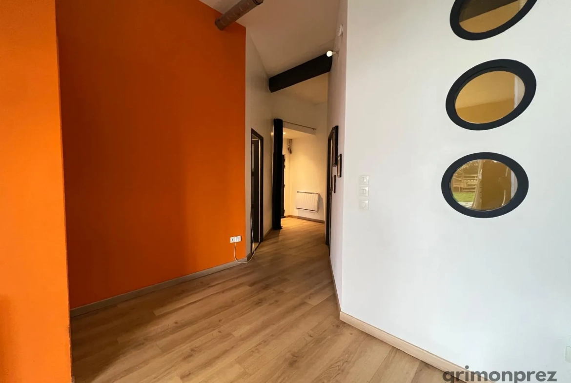 Magnifique loft de 6 pièces avec jardin à Roubaix, vue canal, proche centre-ville 
