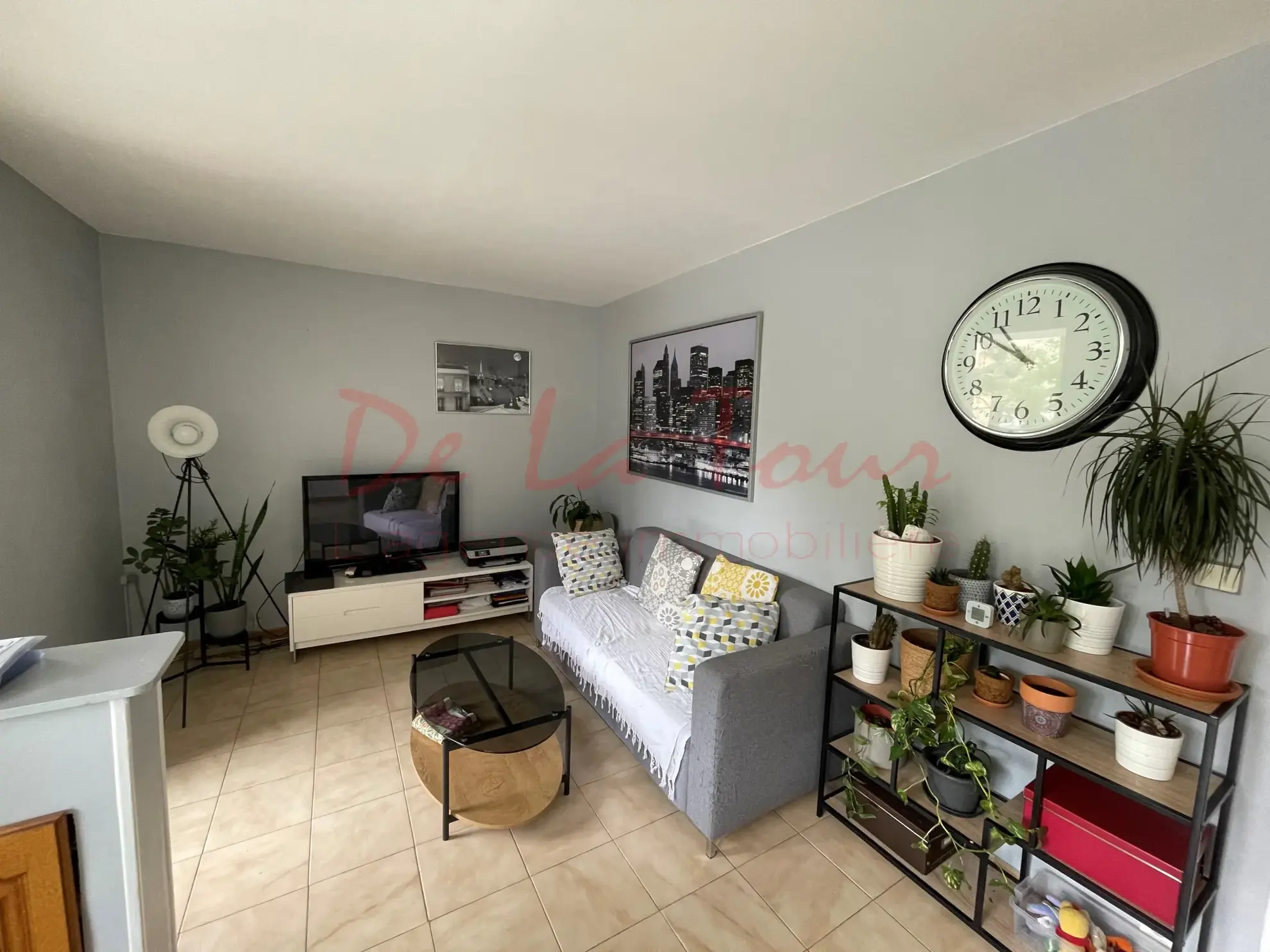 Appartement de Type 3 lumineux avec parking et cave à Marseille 