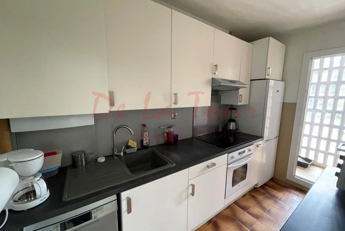 Appartement de Type 3 lumineux avec parking et cave à Marseille 