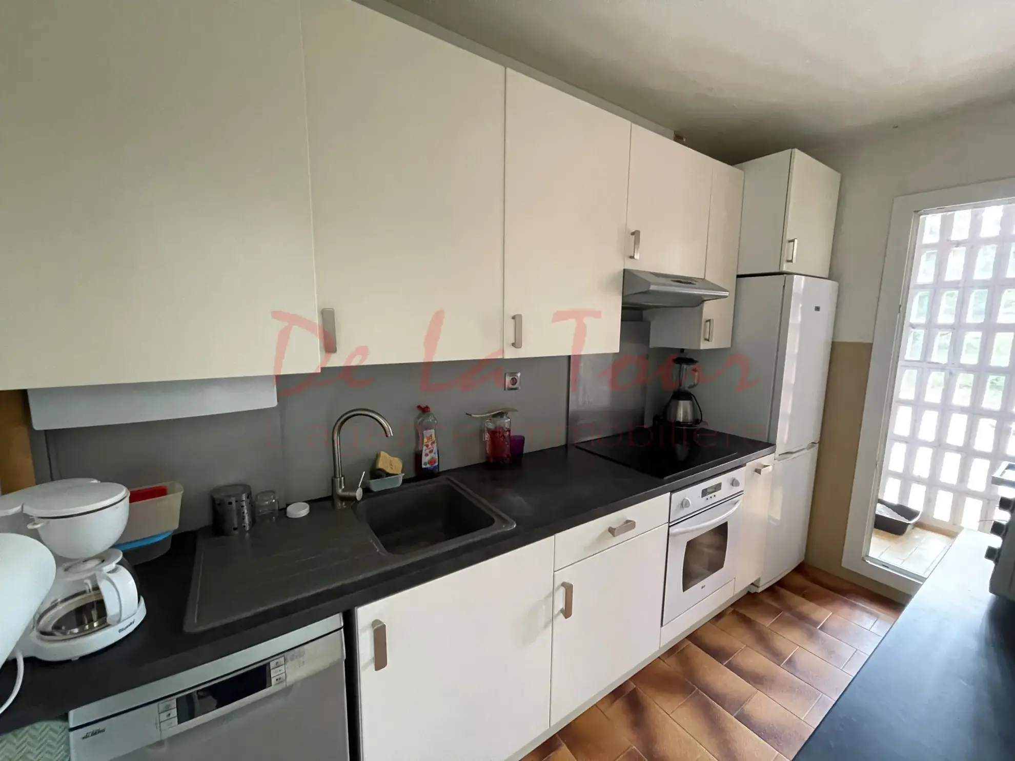 Appartement de Type 3 lumineux avec parking et cave à Marseille 