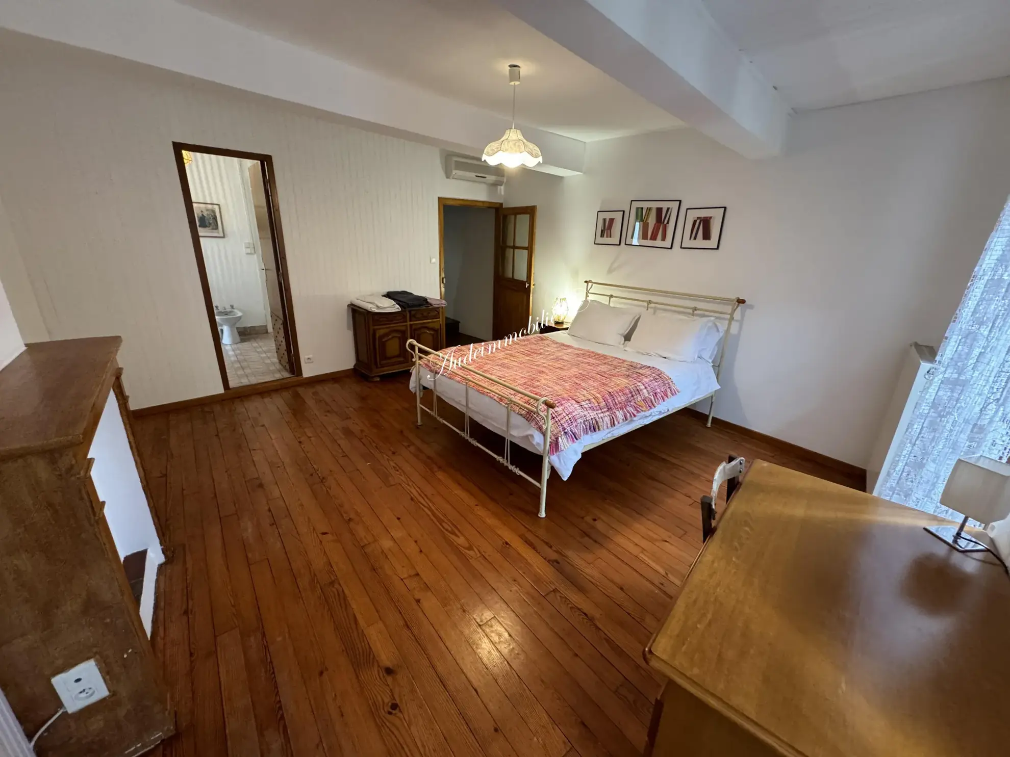 Maison de ville avec terrasse à Limoux, 115 m2, proche commerces 