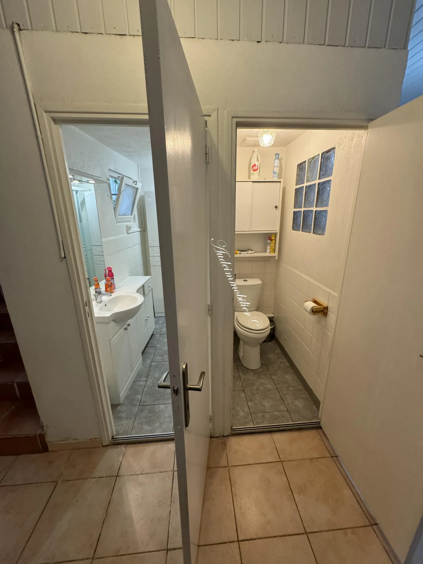 Maison de ville avec terrasse à Limoux, 115 m2, proche commerces 