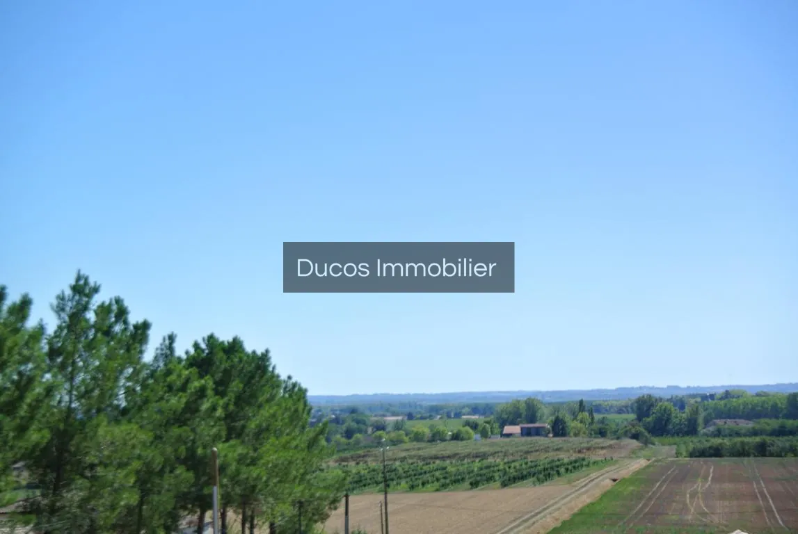 Maison familiale moderne à vendre près de Marmande avec grand garage et jardin clos 