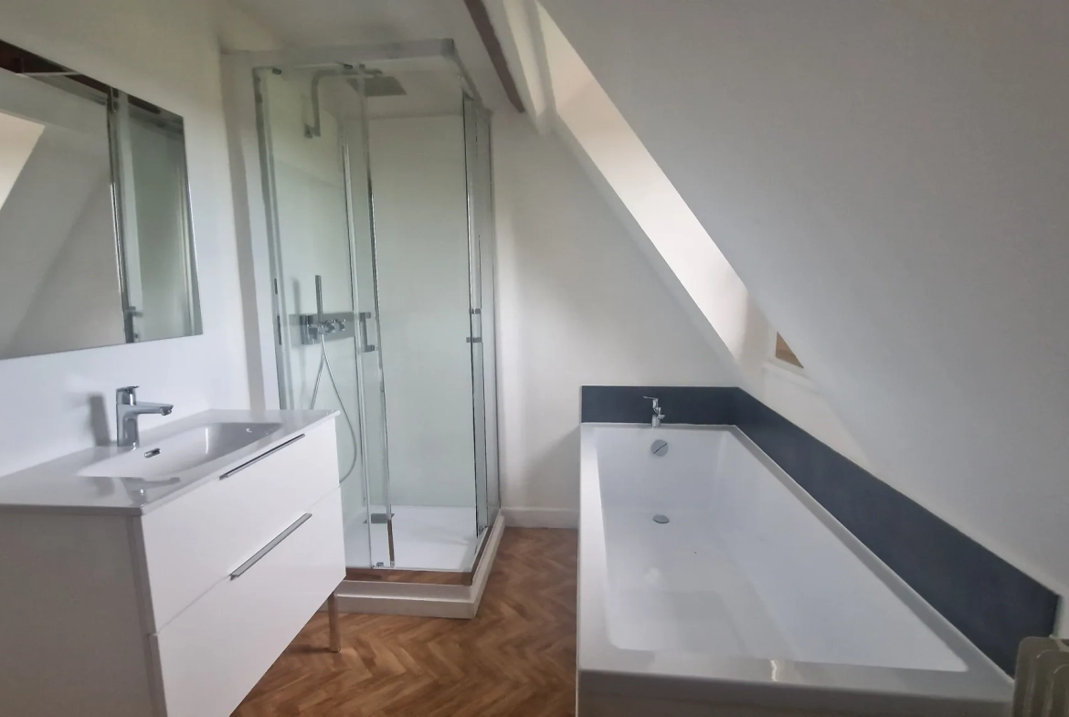 Maison à vendre à Lubersac avec 3 chambres, terrasse et travaux récents 