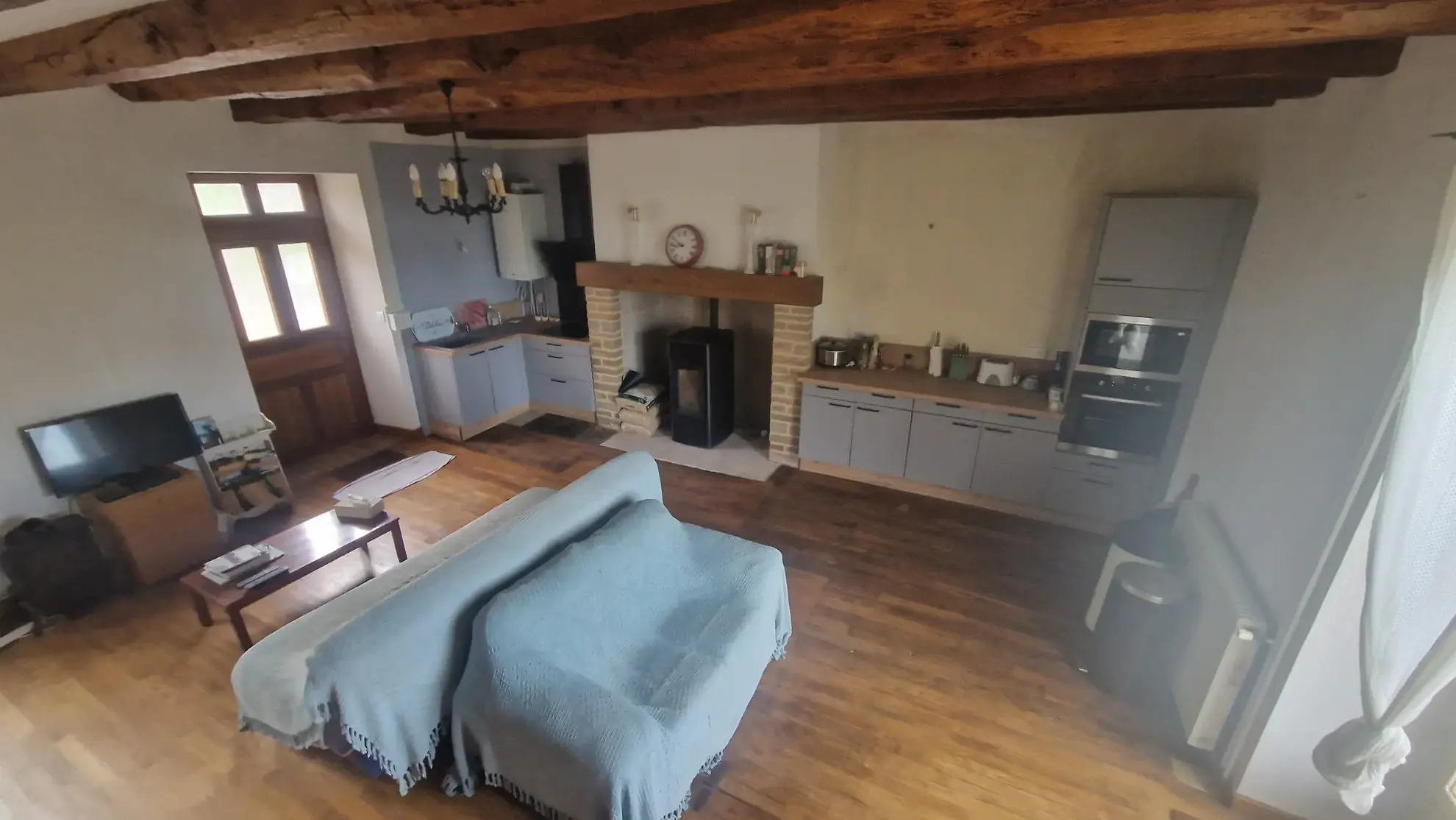 Maison à vendre à Lubersac avec 3 chambres, terrasse et travaux récents 
