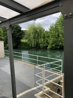 Maison de plain-pied avec accès rivière à Magne - 230 000 € 