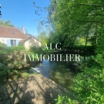 Charmant moulin avec riviere à Mortagne-au-Perche dans un environnement bucolique