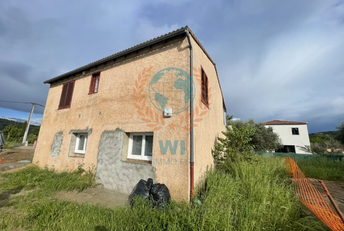 Villa à rénover de 130 m² avec jardin à Figanières 