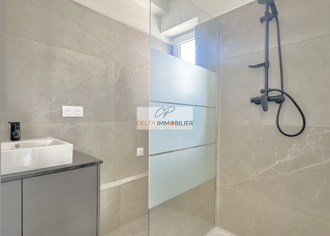 Appartement T4/5 rénové avec garage à Riedisheim centre 