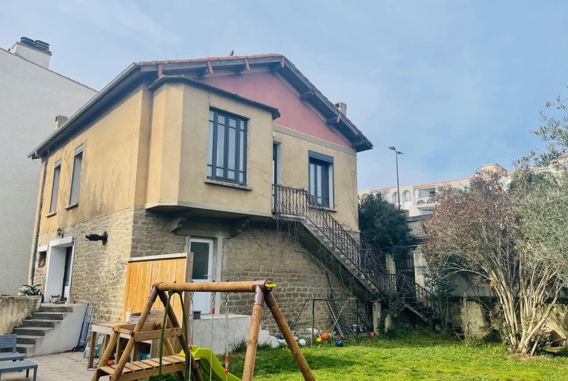 Maison de charme 170 m² avec jardin dans le quartier du Palais à Carcassonne 