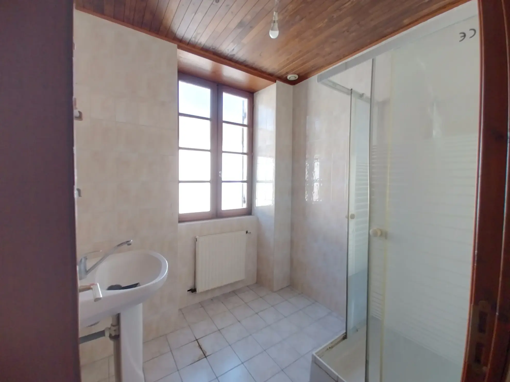 Maison en pierre avec 2 chambres, jardin à Razac-sur-l’Isle, proche Périgueux 