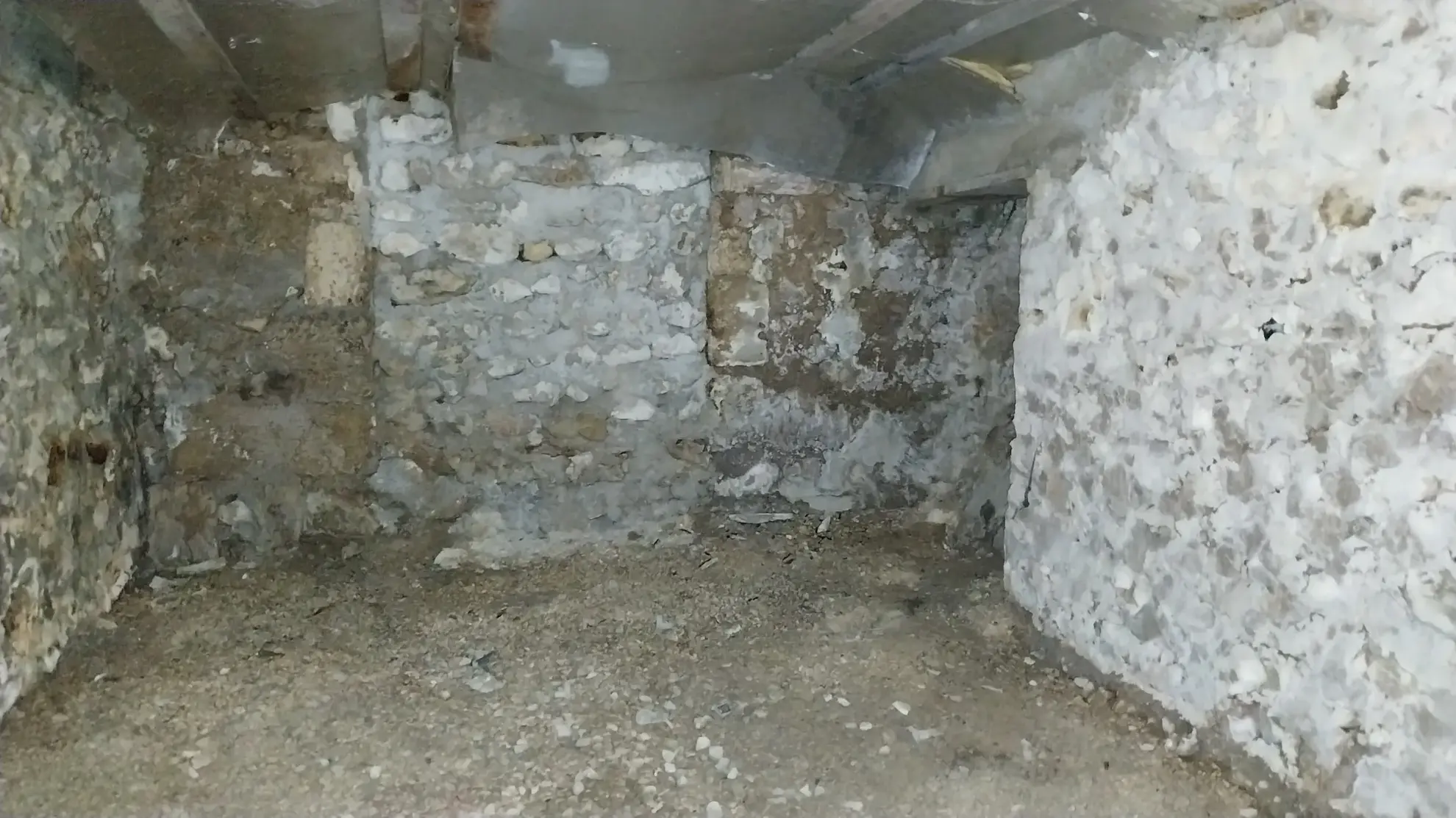 Maison en pierre avec 2 chambres, jardin à Razac-sur-l’Isle, proche Périgueux 