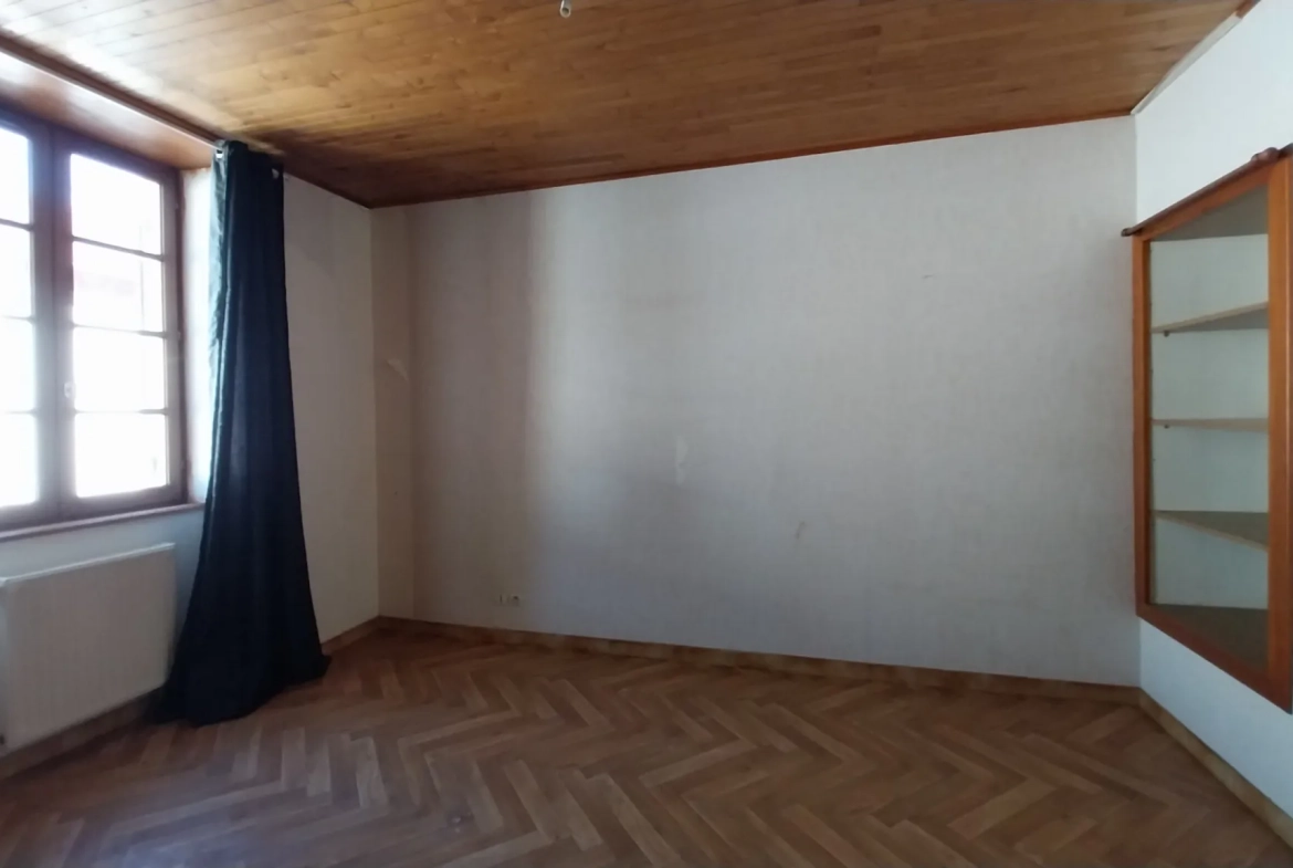 Maison en pierre avec 2 chambres, jardin à Razac-sur-l’Isle, proche Périgueux 