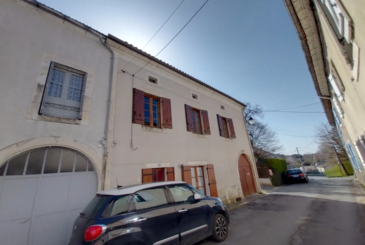 Maison en pierre avec 2 chambres, jardin à Razac-sur-l’Isle, proche Périgueux 