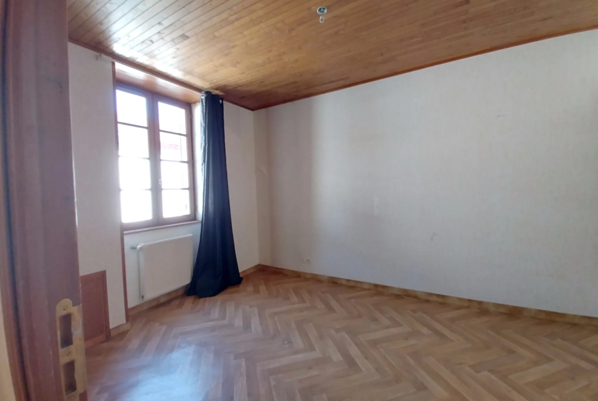 Maison en pierre avec 2 chambres, jardin à Razac-sur-l’Isle, proche Périgueux 