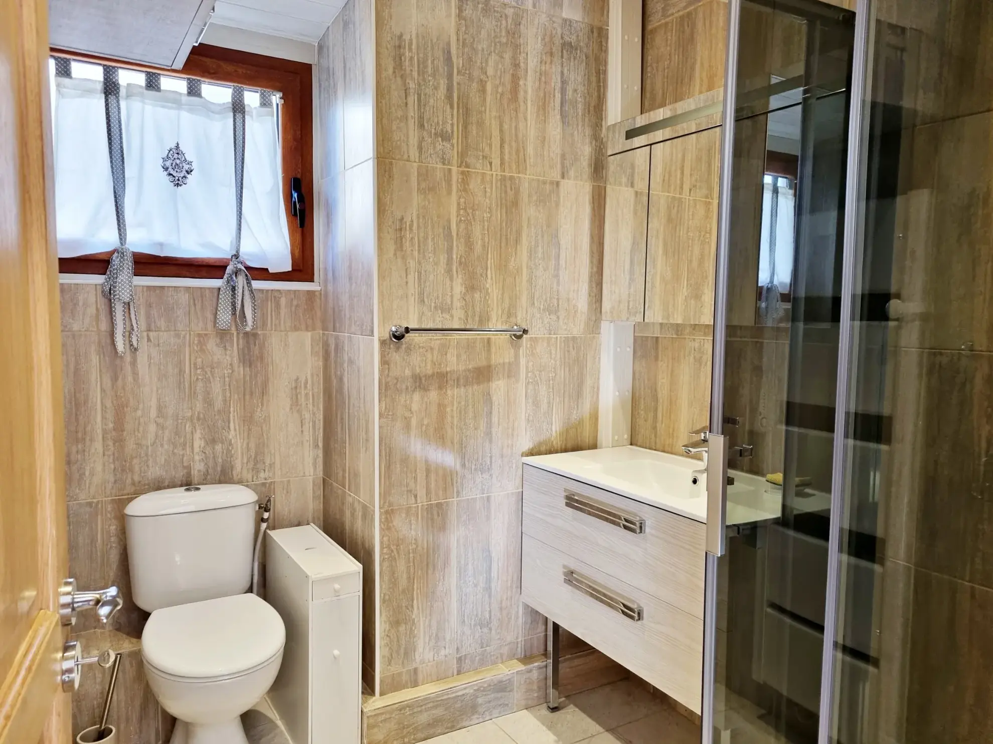 Appartement 3 pièces meublé avec terrasse et vue imprenable à Belvèdère 