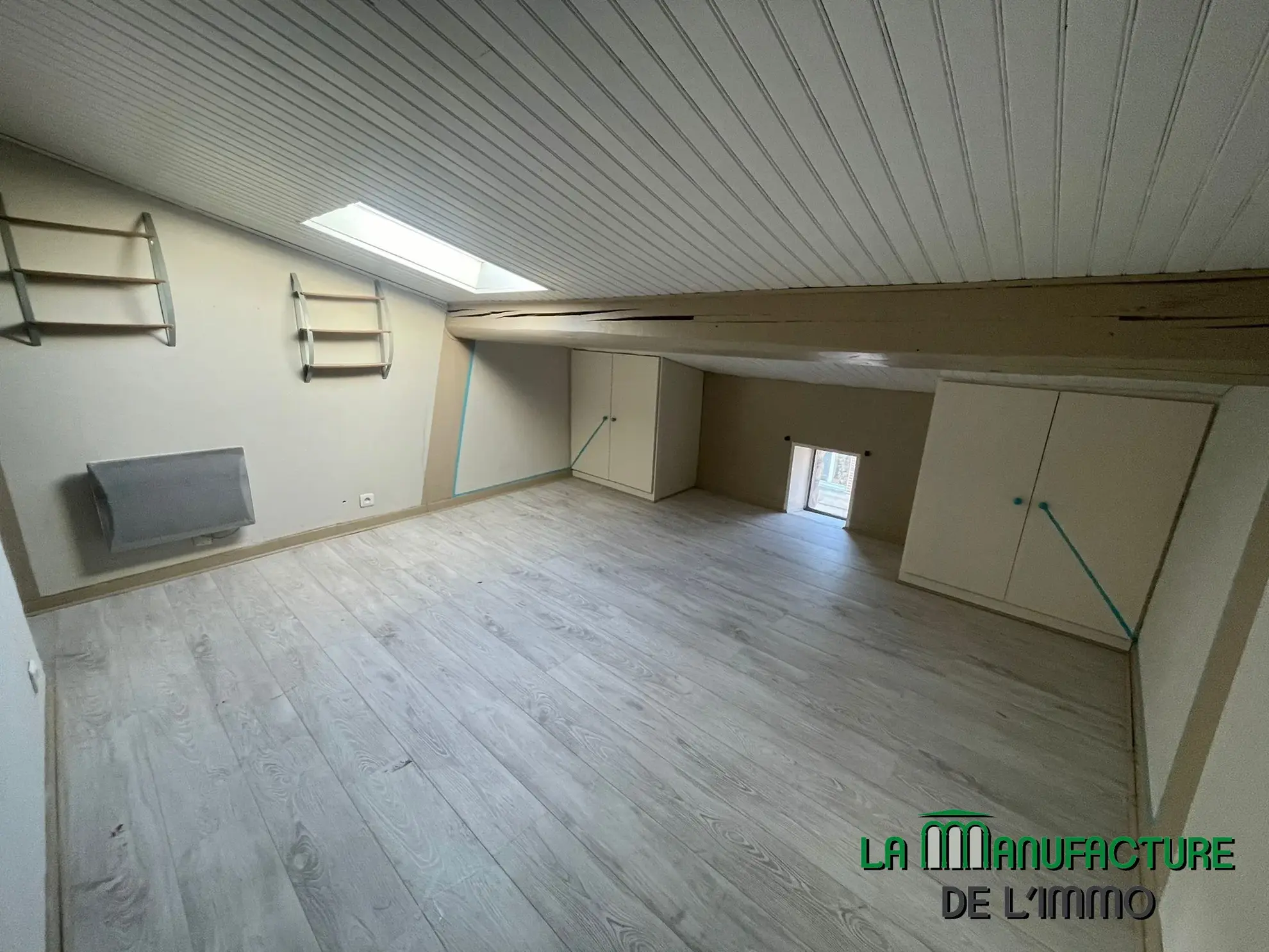 Appartement 3 pièces à Saint-Étienne – Dernier étage, 46m², proche des commodités 