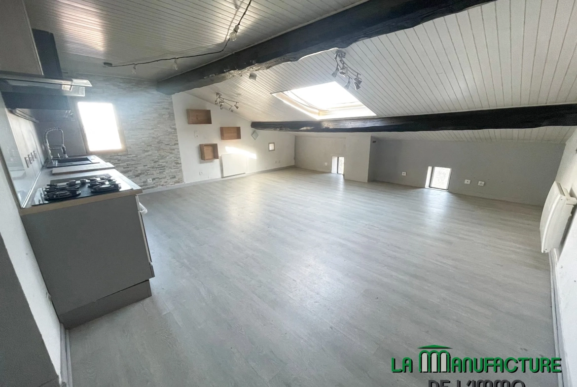 Appartement 3 pièces à Saint-Étienne – Dernier étage, 46m², proche des commodités 