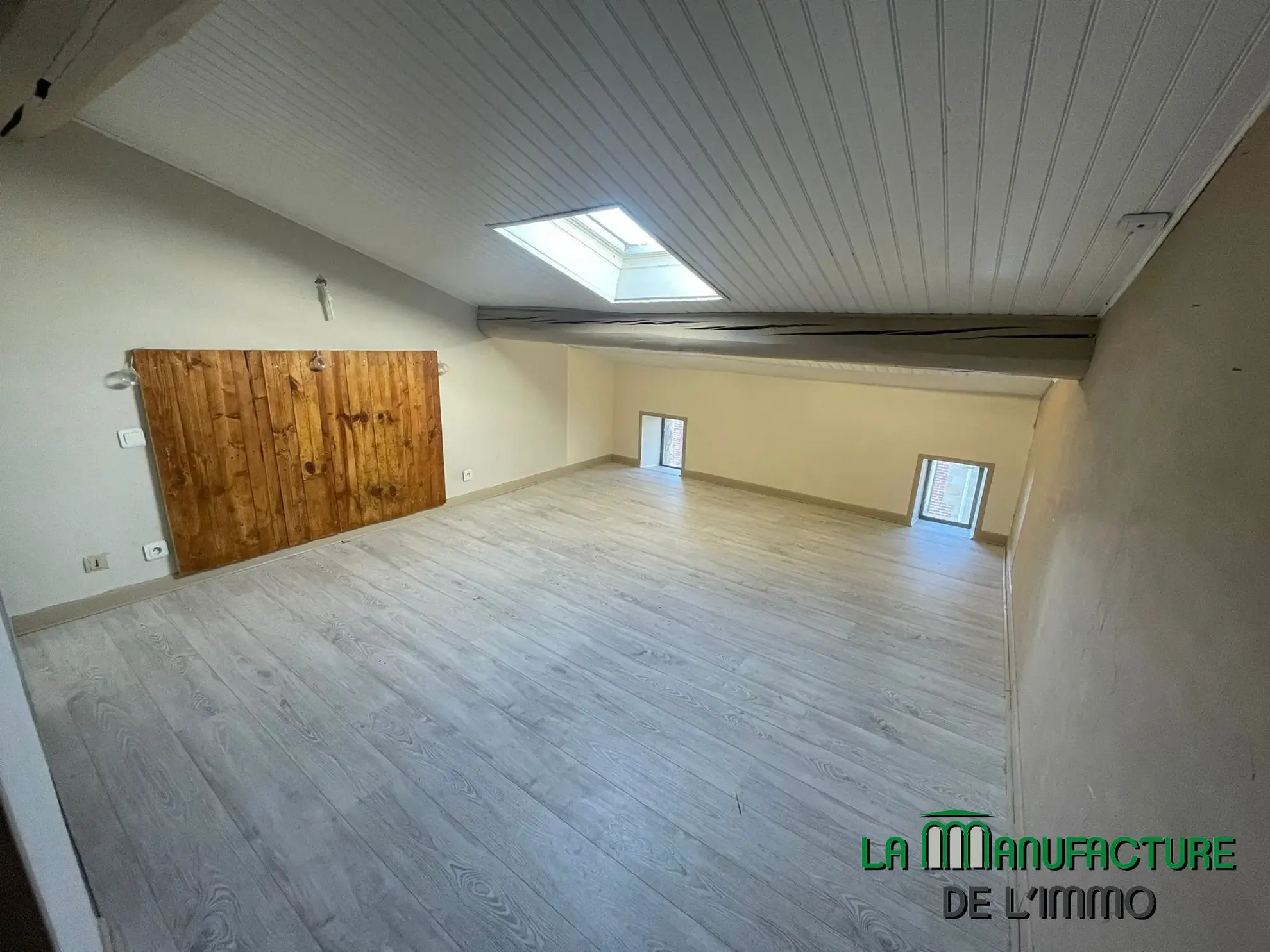 Appartement 3 pièces à Saint-Étienne – Dernier étage, 46m², proche des commodités 