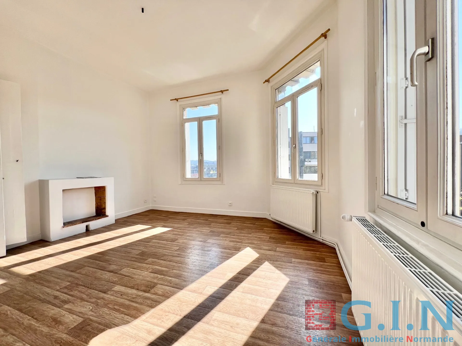 Appartement T2 rénové de 46,20 m² à Rouen, secteur Place Saint-Marc 