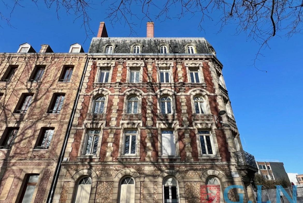 Appartement T2 rénové de 46,20 m² à Rouen, secteur Place Saint-Marc 