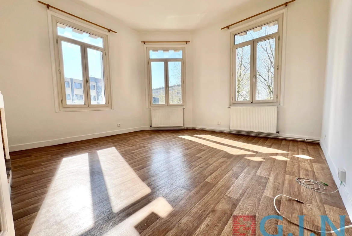 Appartement T2 rénové de 46,20 m² à Rouen, secteur Place Saint-Marc 