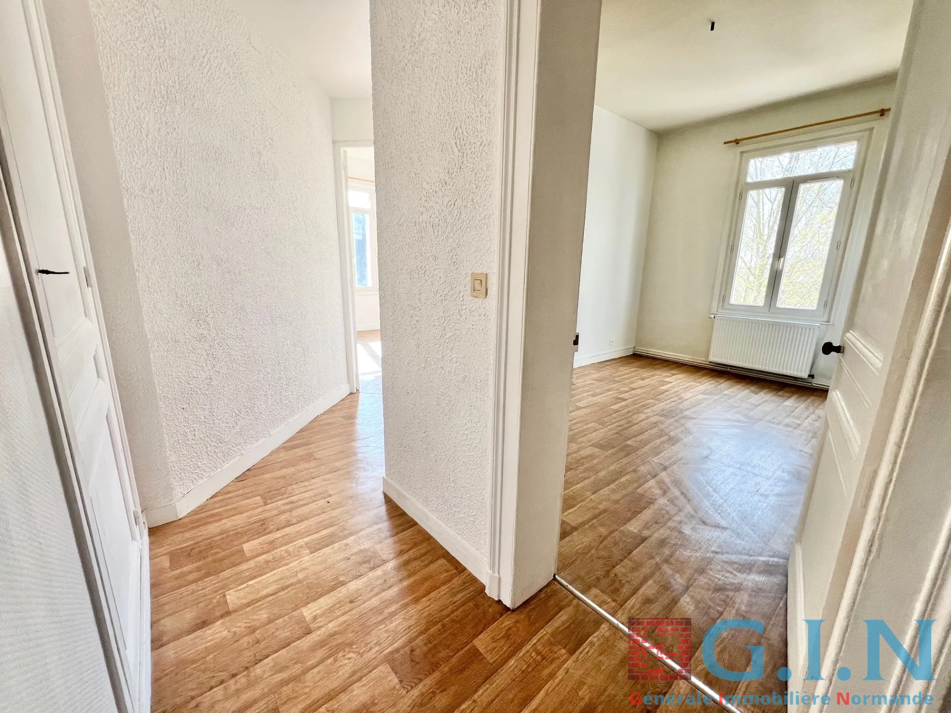 Appartement T2 rénové de 46,20 m² à Rouen, secteur Place Saint-Marc 