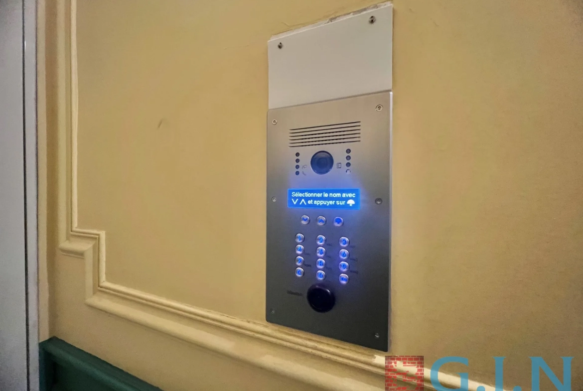 Appartement T2 rénové de 46,20 m² à Rouen, secteur Place Saint-Marc 