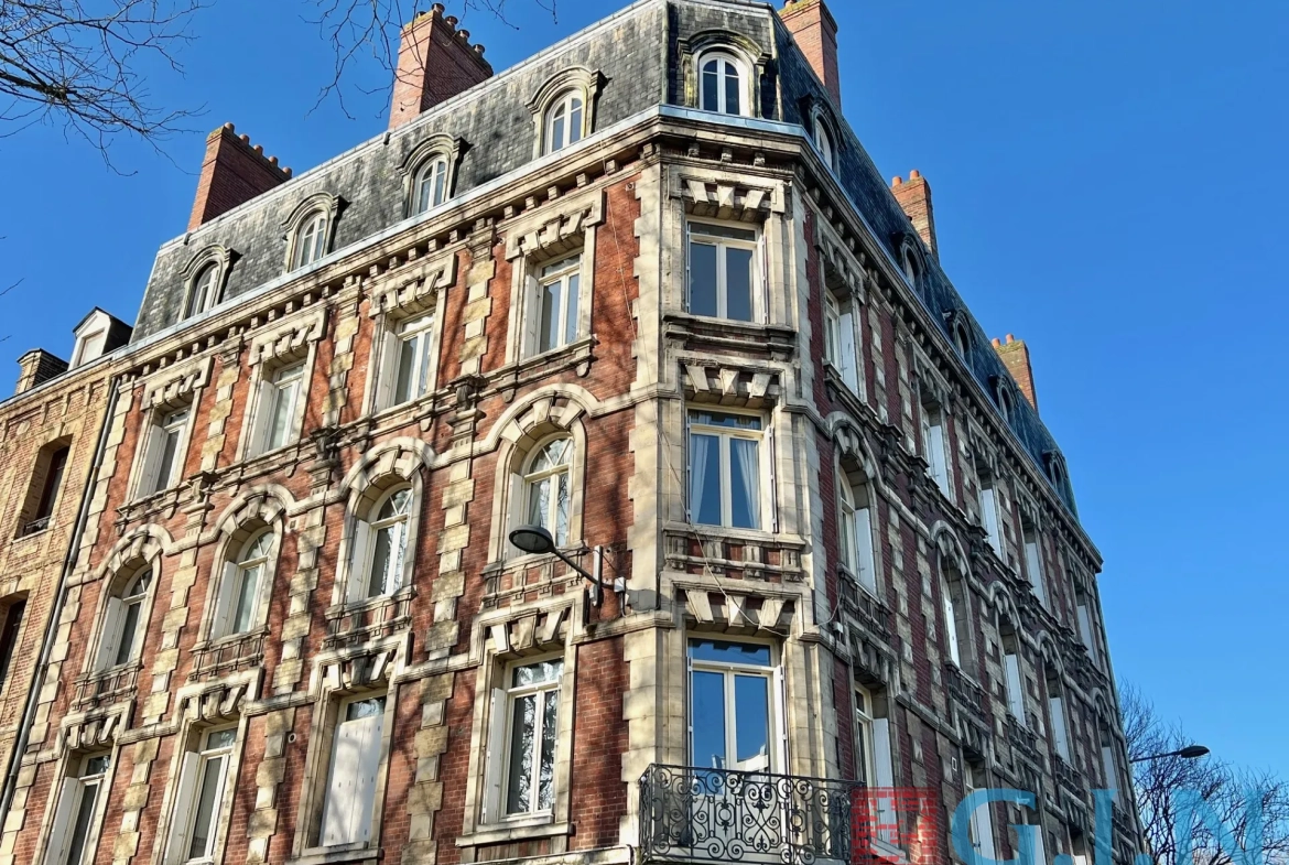 Appartement T2 rénové de 46,20 m² à Rouen, secteur Place Saint-Marc 