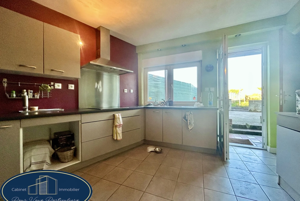 Maison mitoyenne à Aniche avec jardin et 2 chambres, possibilité d'en faire 3 